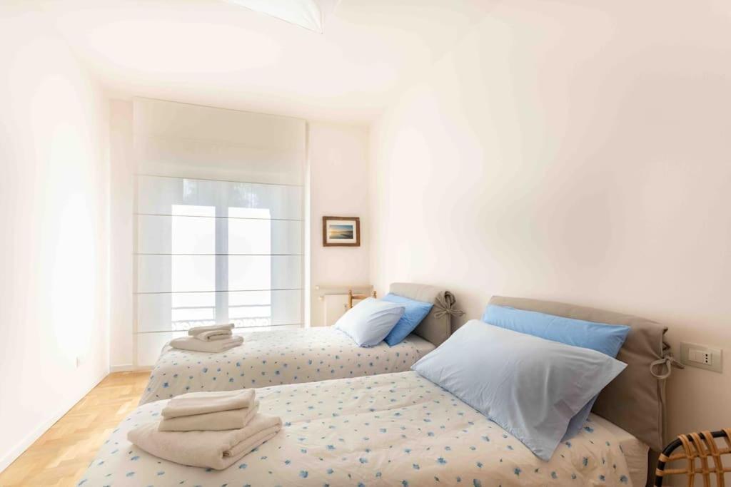 Blue Dream Apartman Ispra Kültér fotó